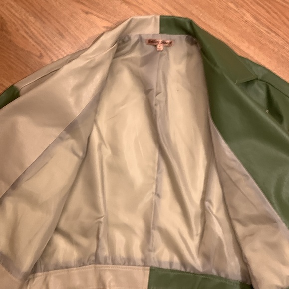 Bailey Rose NWOT Two Tone Faux Leather Belted Moto Jacket - Picture 7 of 16